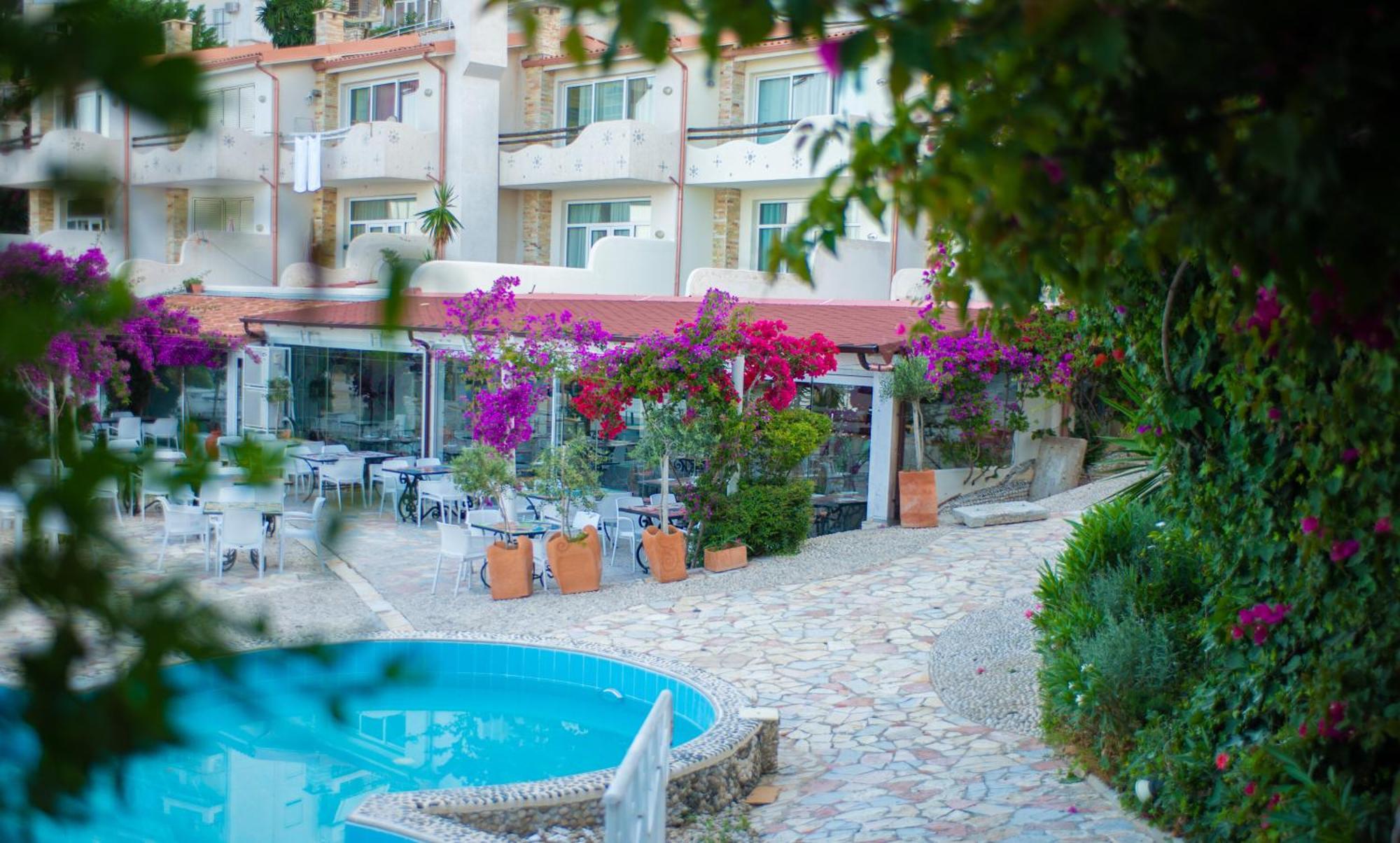 Bougainville Bay Apartments Sarandë Buitenkant foto