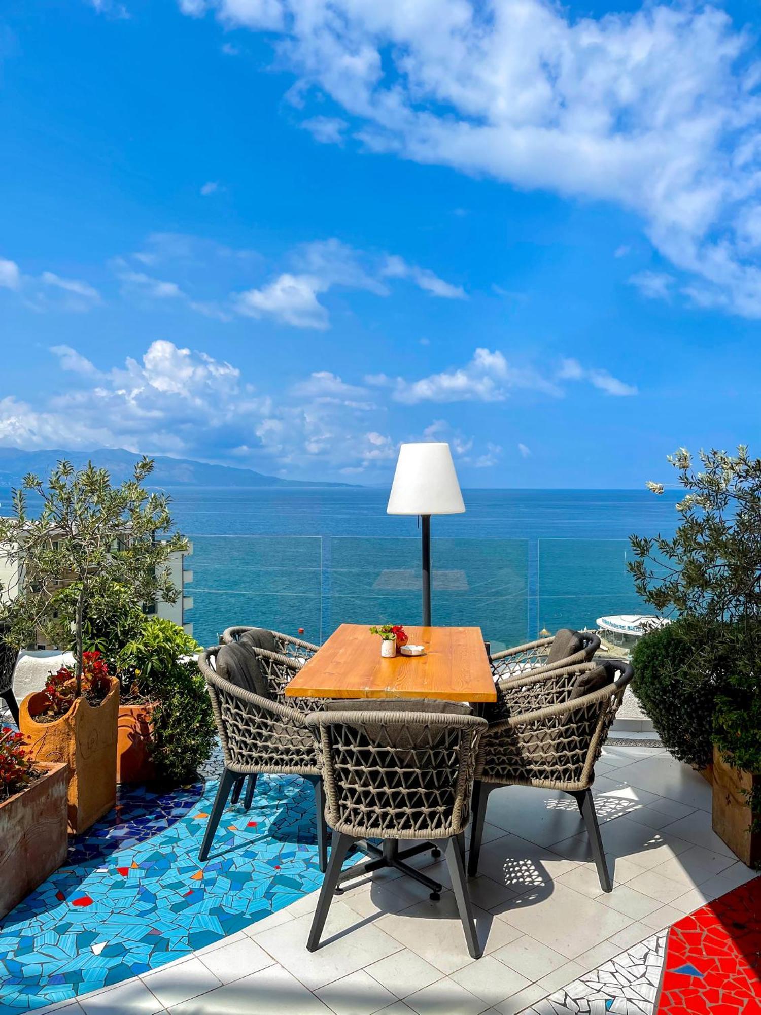 Bougainville Bay Apartments Sarandë Buitenkant foto