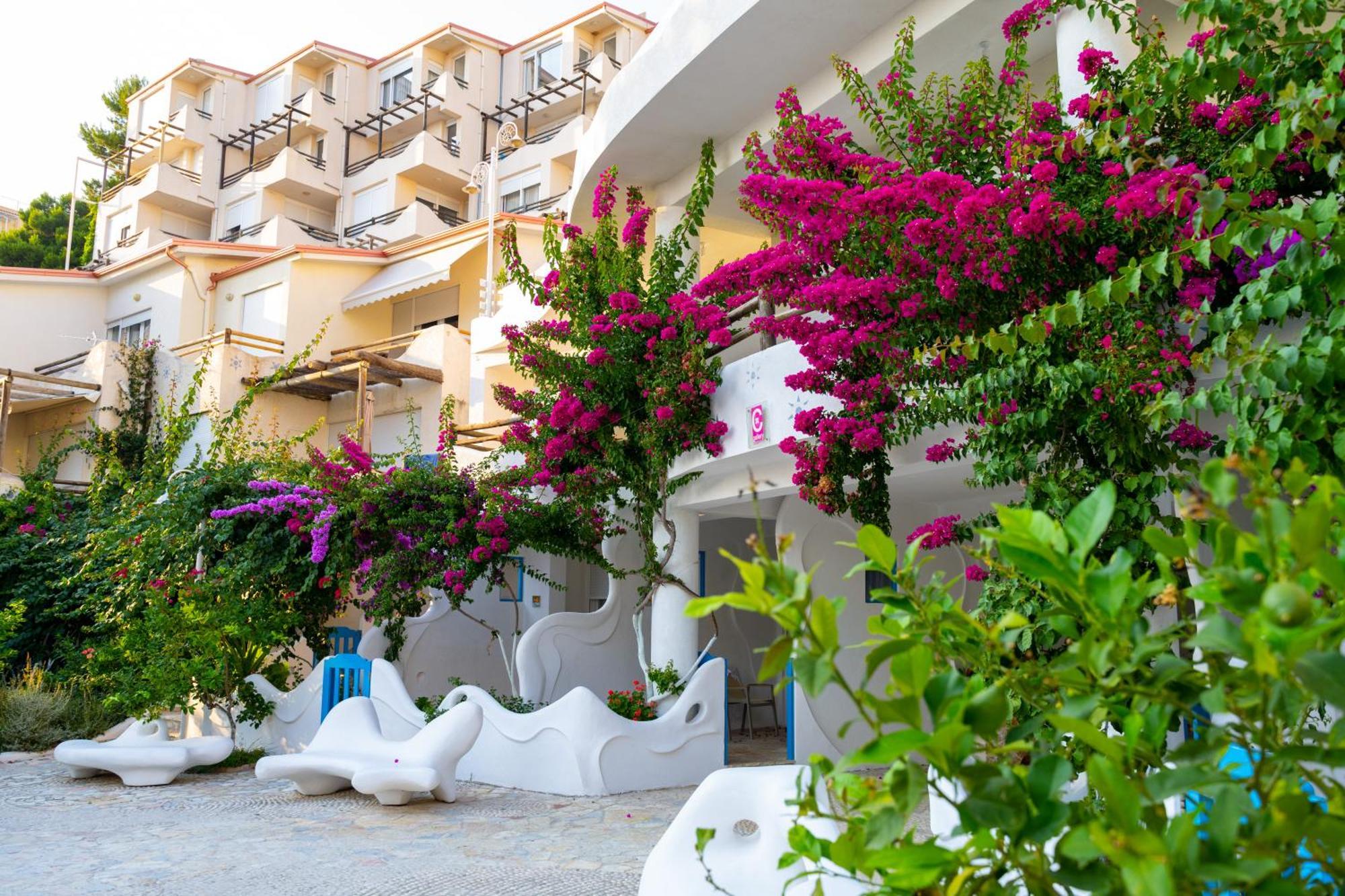 Bougainville Bay Apartments Sarandë Buitenkant foto