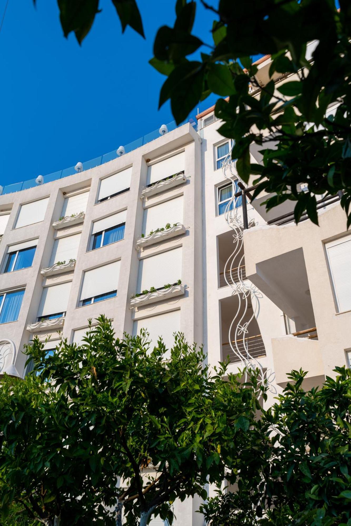 Bougainville Bay Apartments Sarandë Buitenkant foto