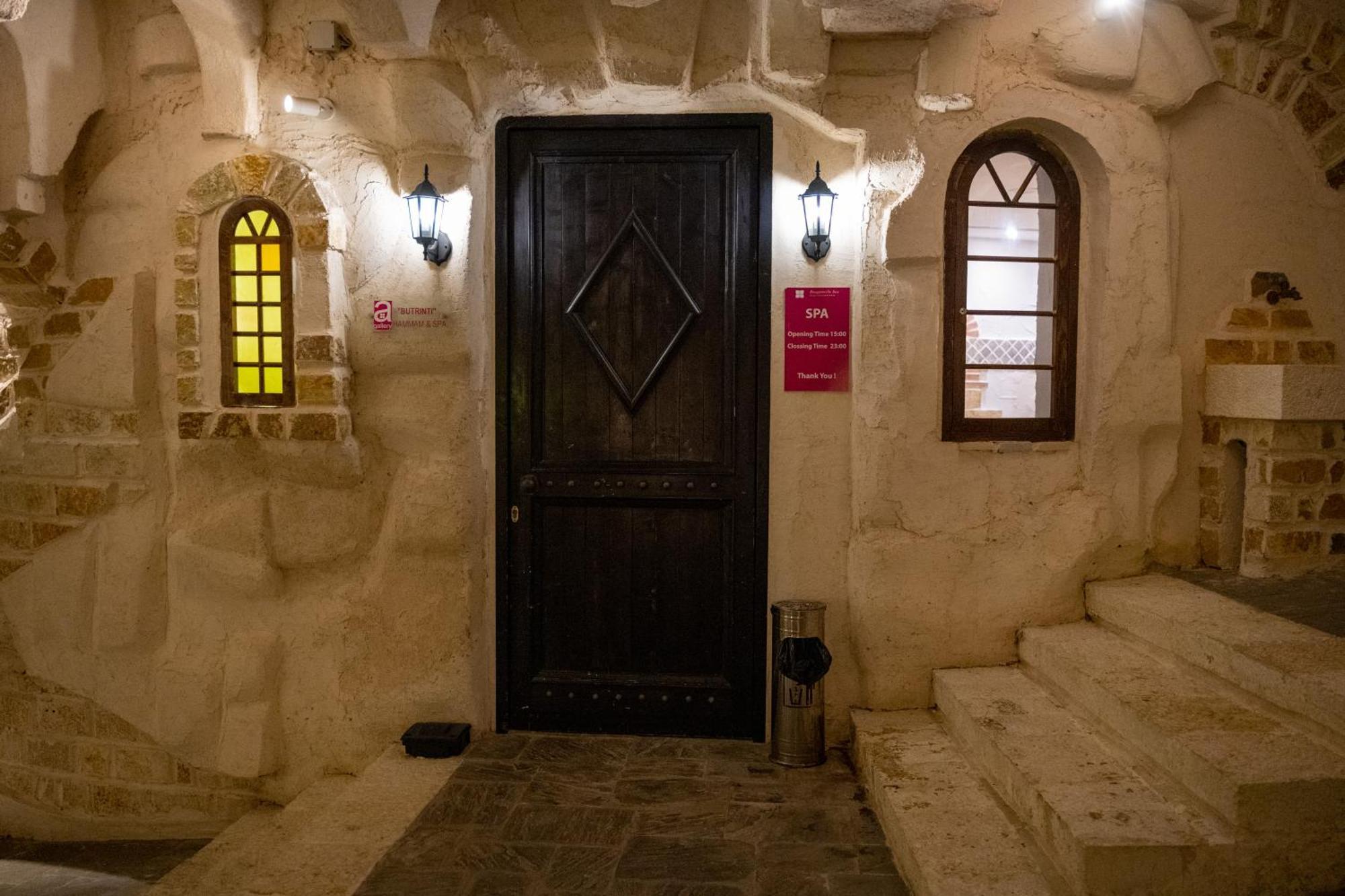 Bougainville Bay Apartments Sarandë Buitenkant foto